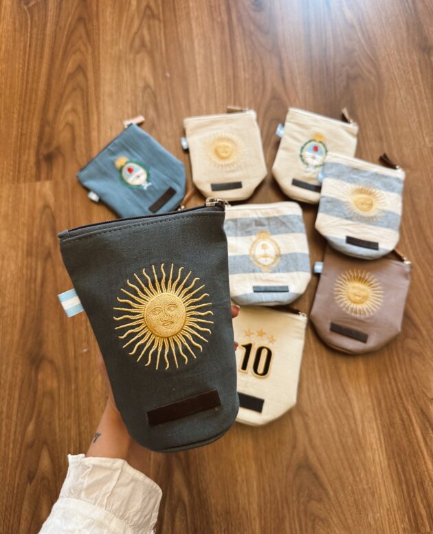 YERBERA BORDADA SOL DE MAYO