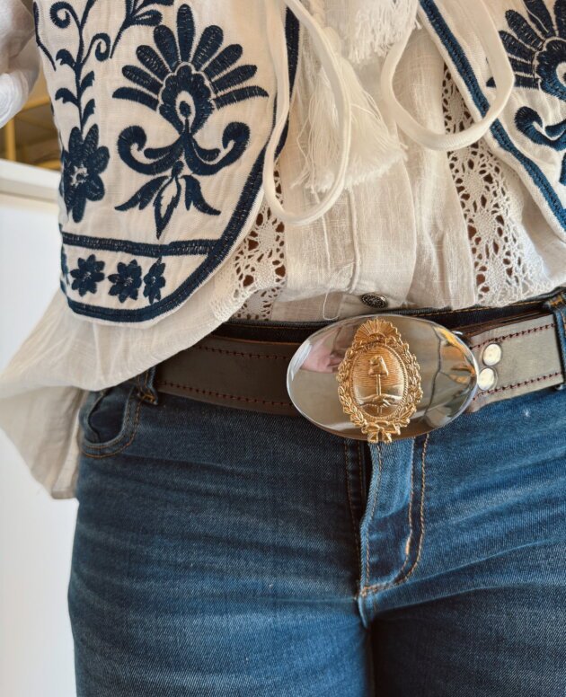 CINTO DE CUERO ESCUDO NACIONAL