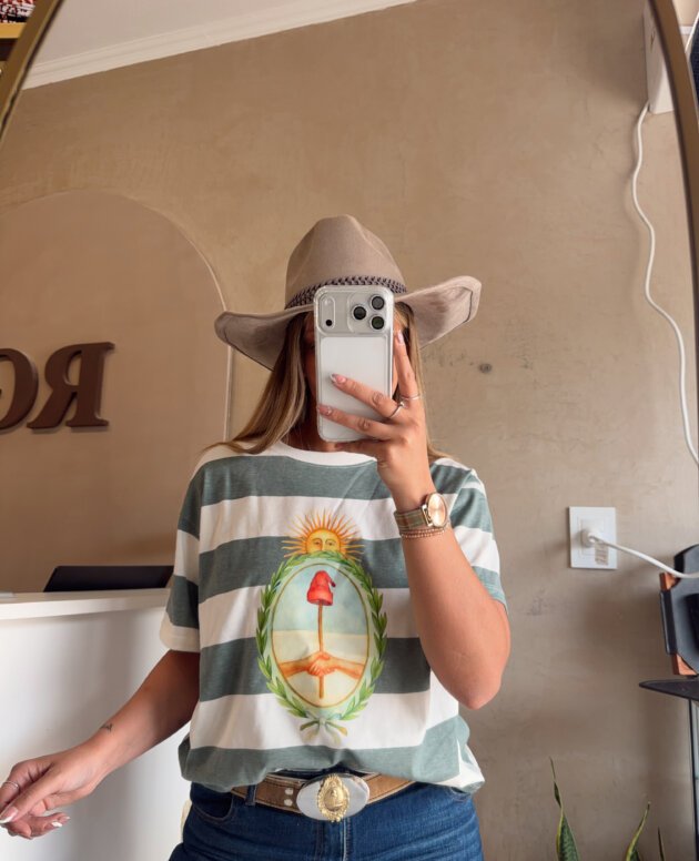 REMERA ALGODON ESCUDO NACIONAL VERDE