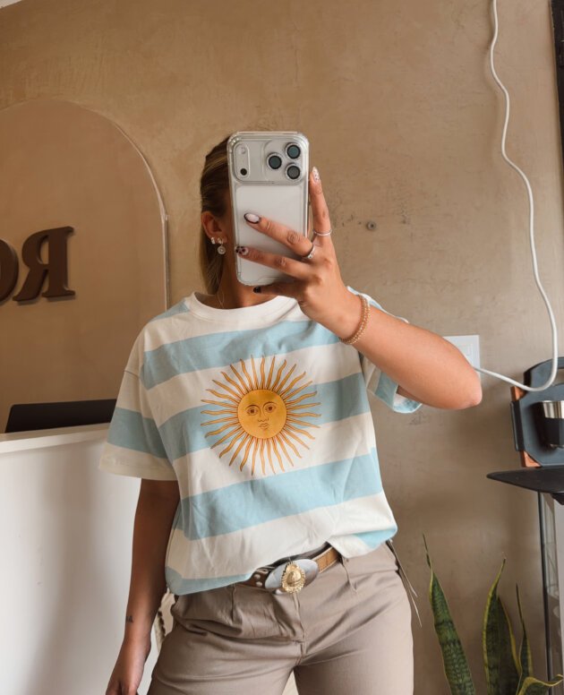 REMERA ALGODON SOL DE MAYO CELESTE