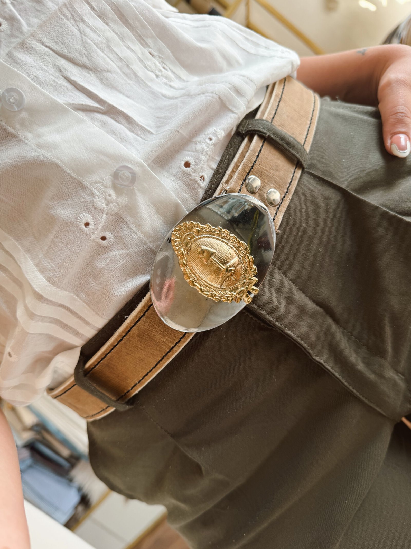 CINTO CUERO CRUDO ESCUDO NACIONAL - Image 2