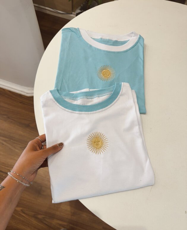 PROMO BLACK FRIDAY!! PACK DE 2 REMERAS BORDADAS