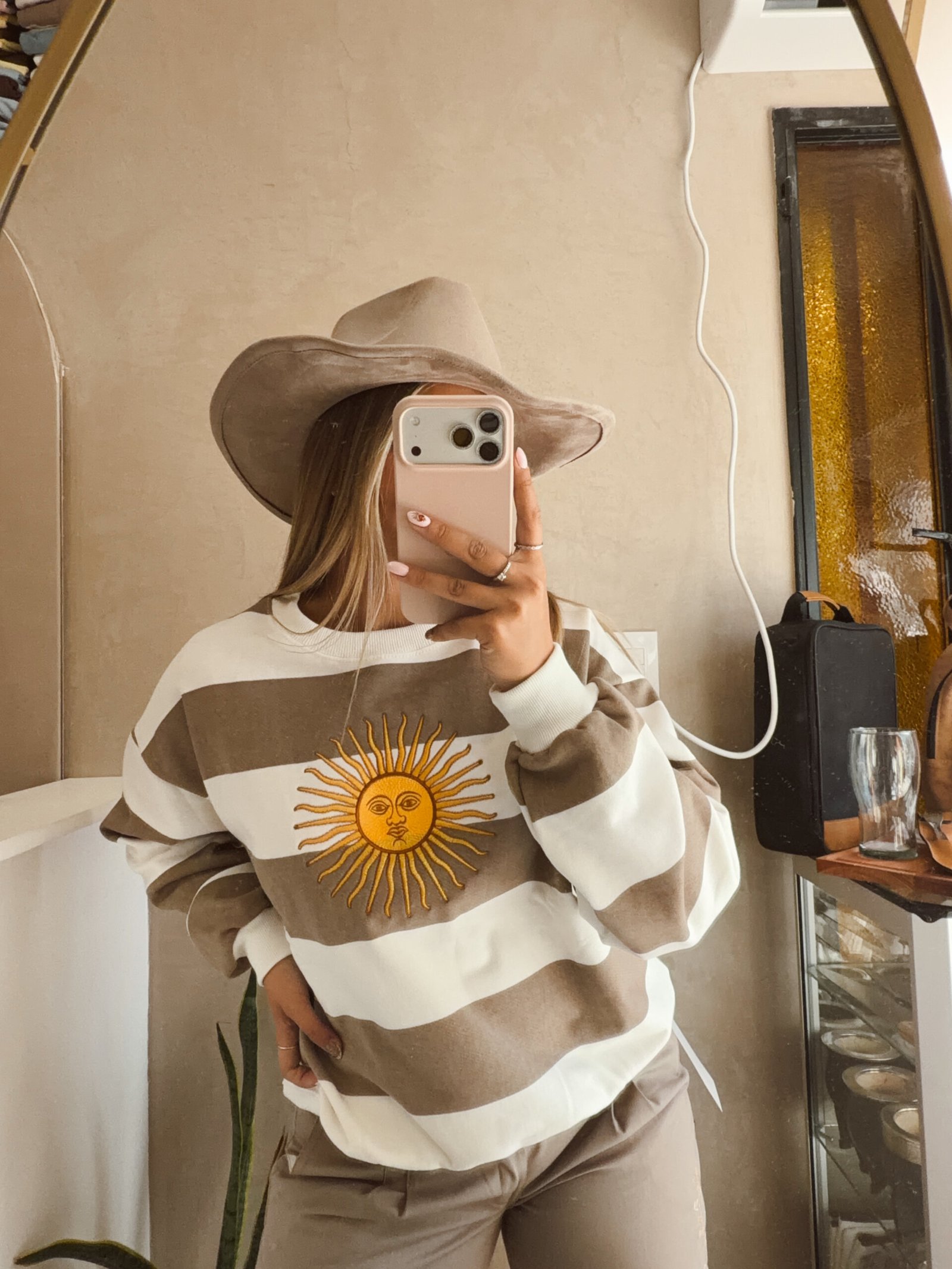 BUZO ALGODON RUSTICO BORDADO BEIGE