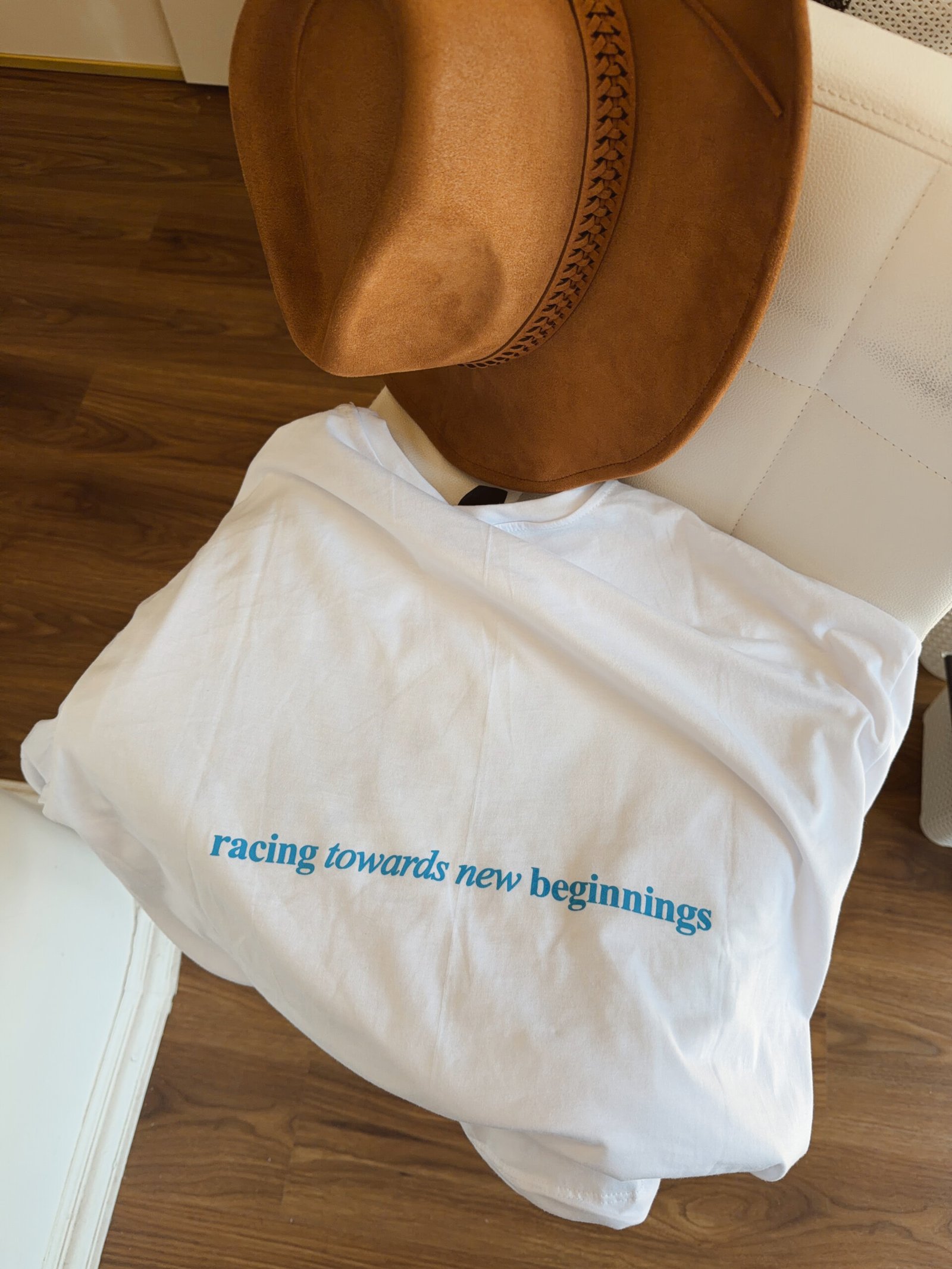 REMERA CABALLOS BLANCA - Image 3