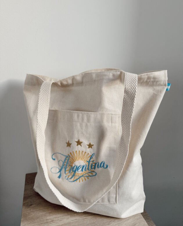 TOTE BAG TRES ESTRELLAS BORDADA