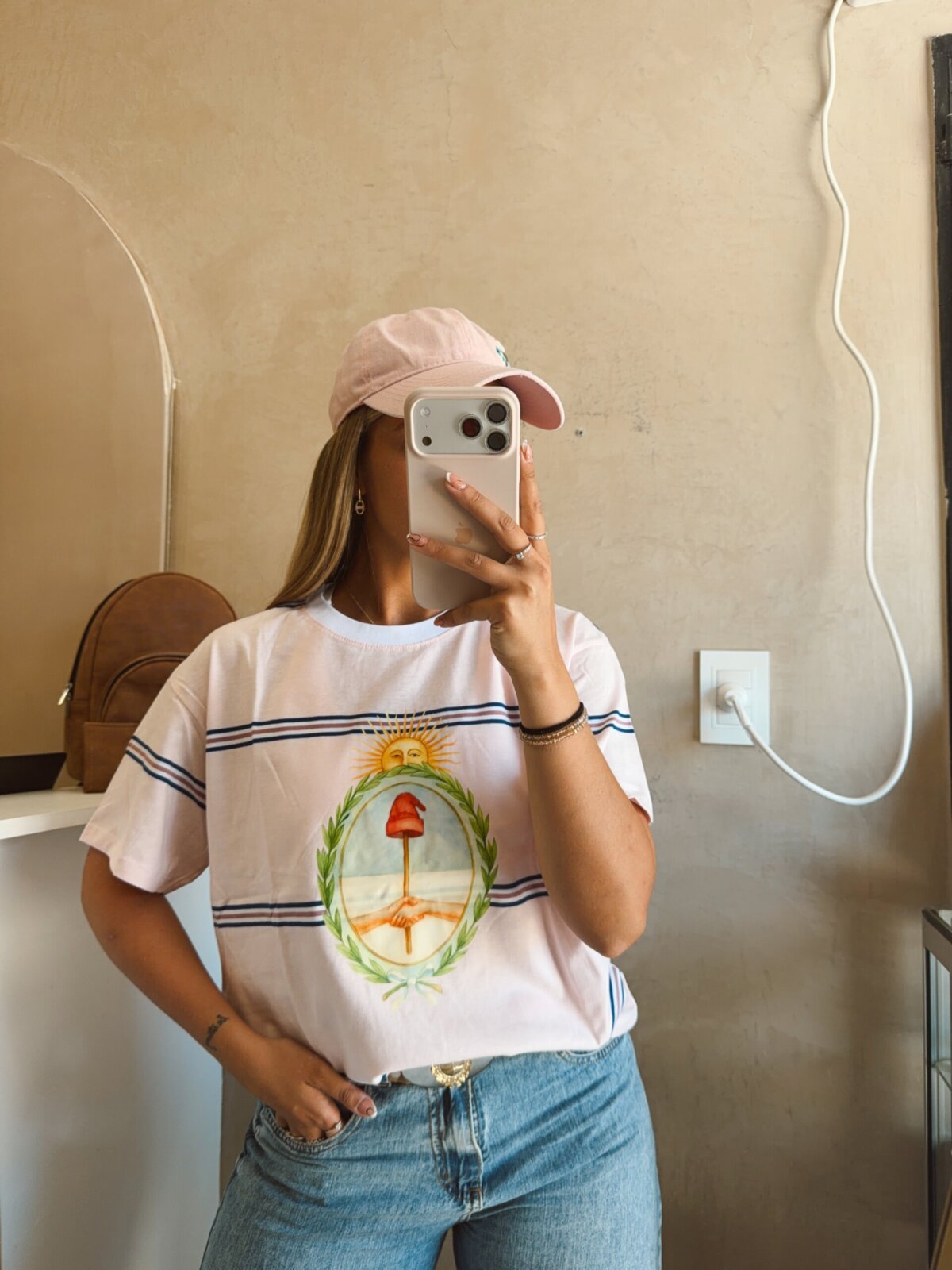 REMERA ESCUDO NACIONAL ROSA