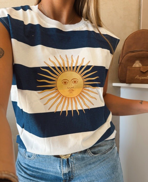 MUSCULOSA RAYADA SOL DE MAYO