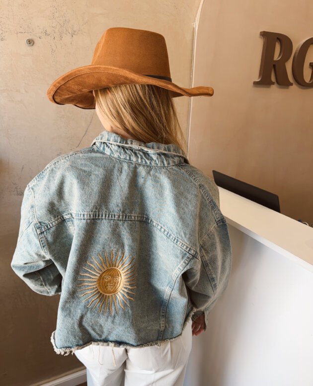 CAMPERA DE JEANS ÓXIDO BORDADA