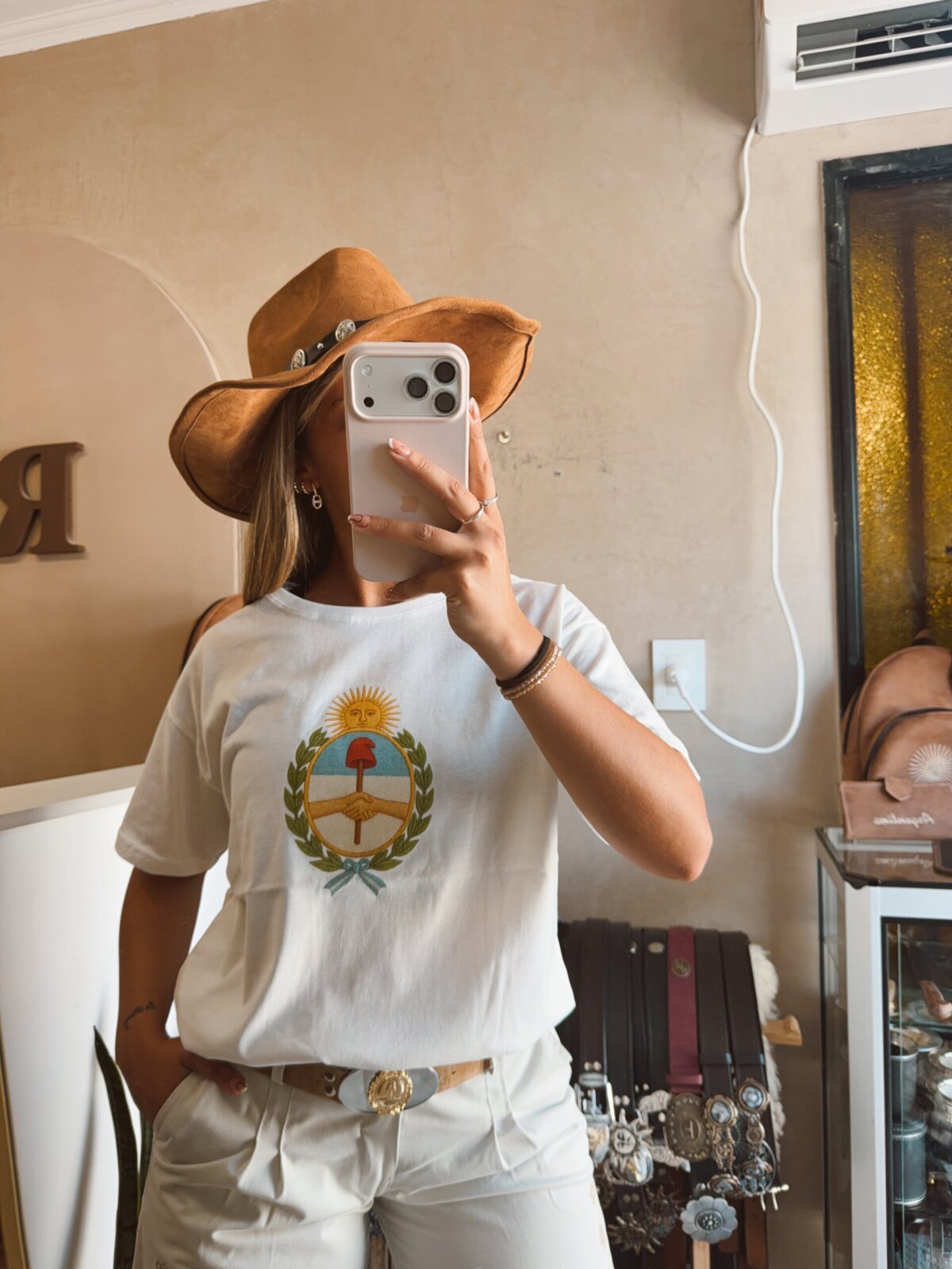 REMERA ESCUDO - Image 2