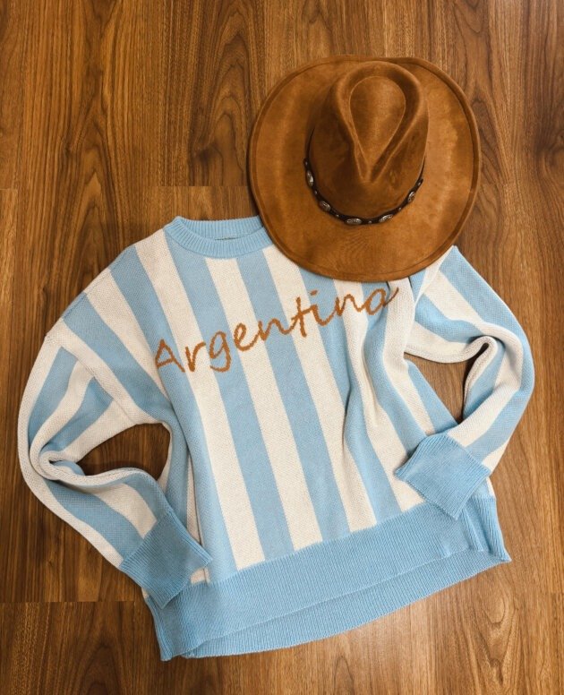 SWEATER LIVIANO ARGENTINA CELESTE