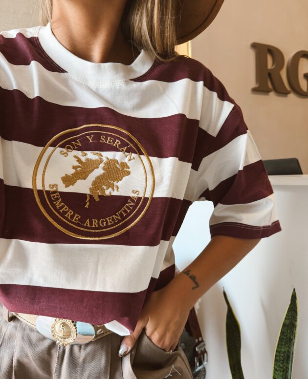 REMERA MALVINAS BORDO