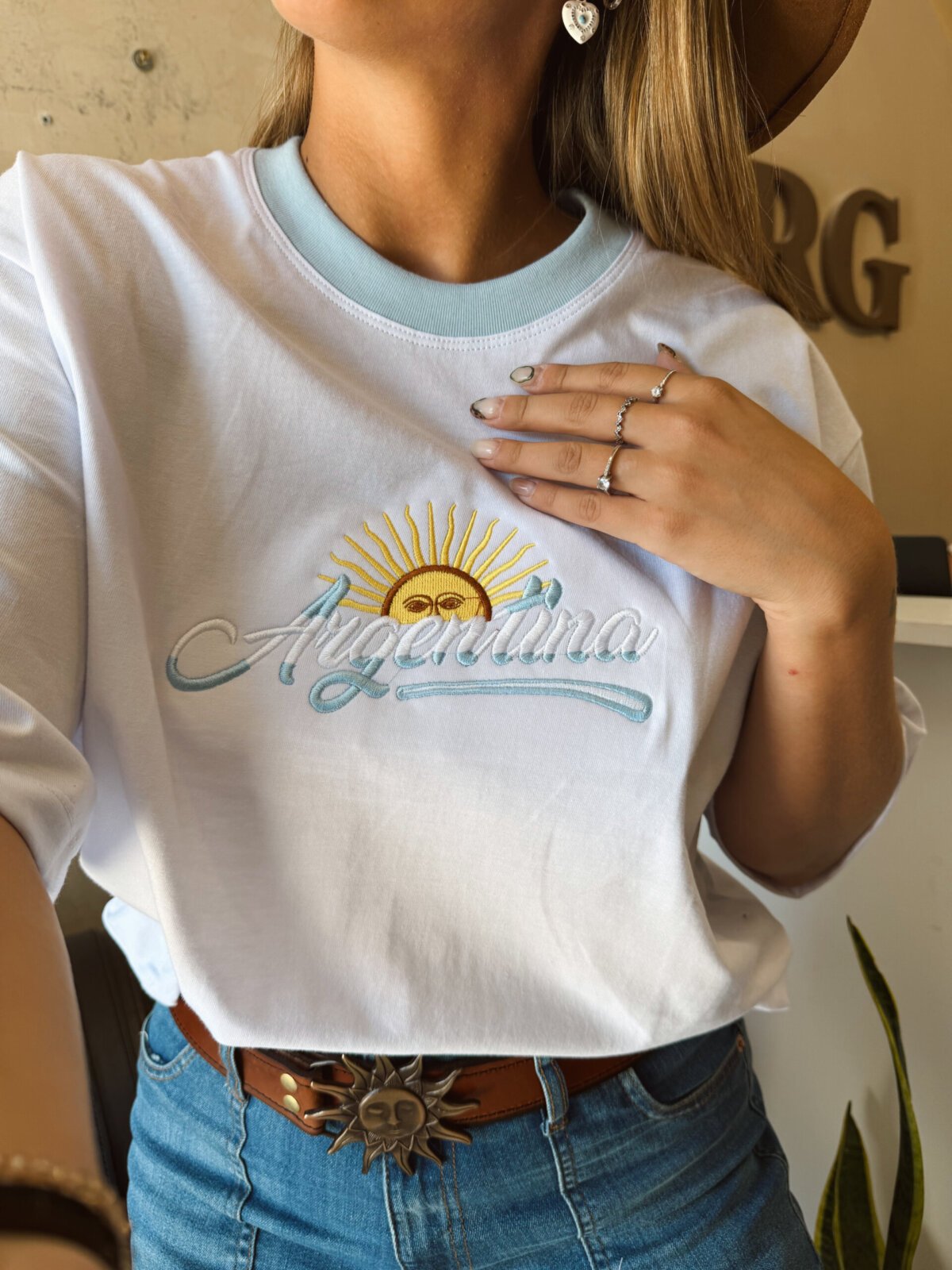 REMERA ARG SOL BORDADO - Image 2