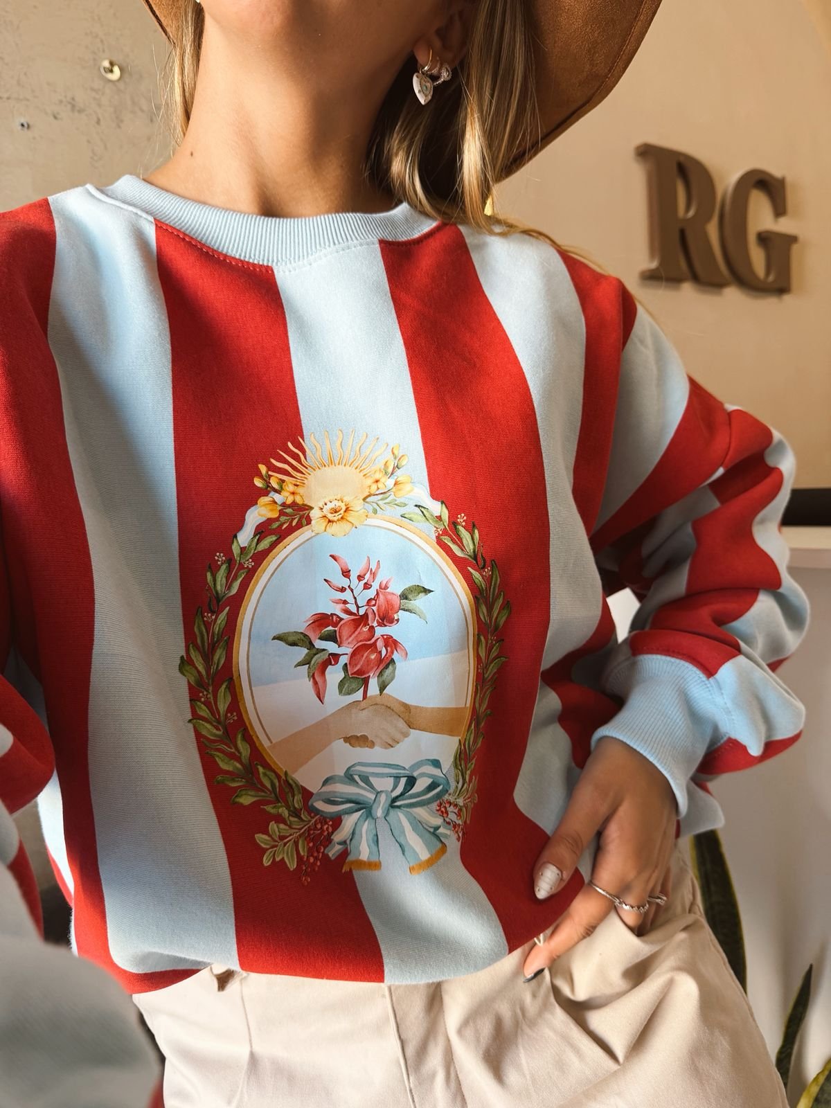 BUZO RAYADO ROJO Y CELESTE CEIBO FRISA