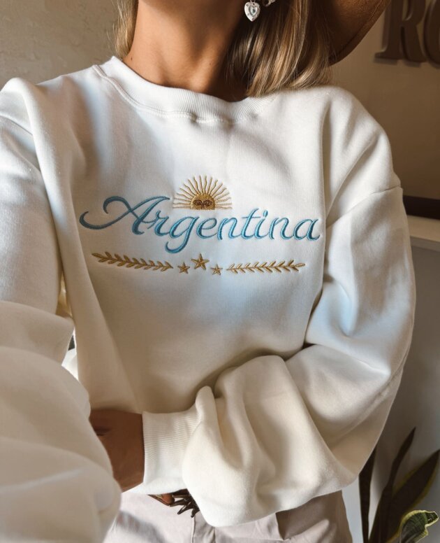 BUZO ARGENTINA BORDADO FRISA