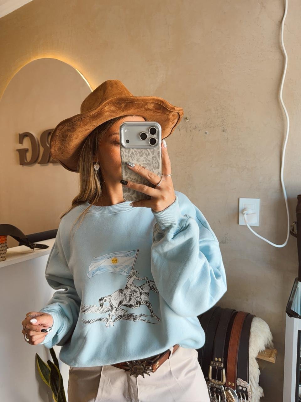 BUZO BANDERA GAUCHA FRISA CELESTE - Image 2