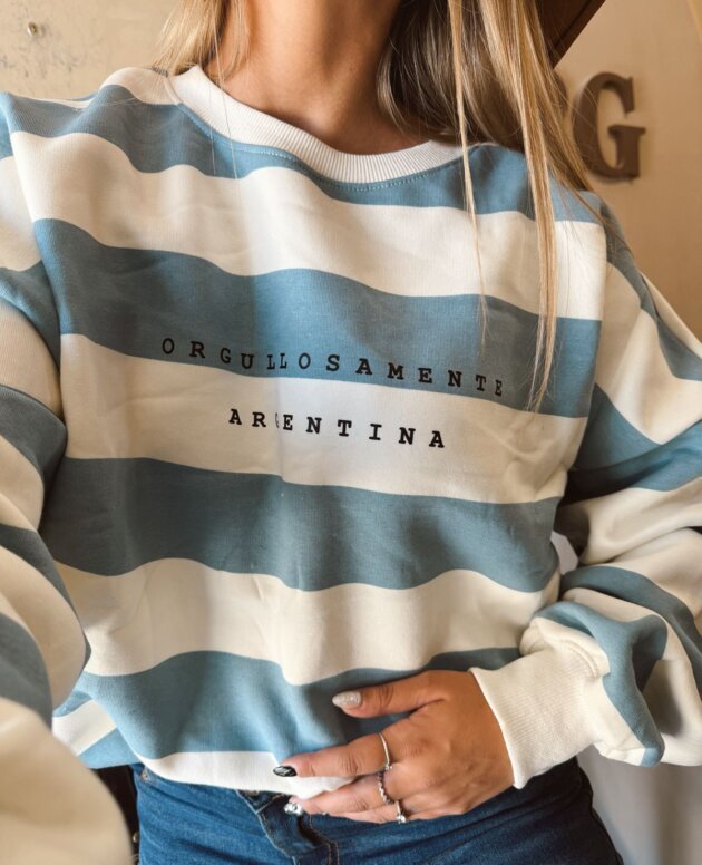 BUZO ORGULLOSAMENTE ARGENTINA FRISA