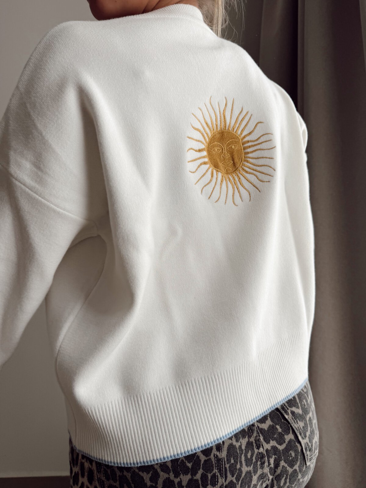 SWEATER SOL BORDADO NATURAL - Image 3