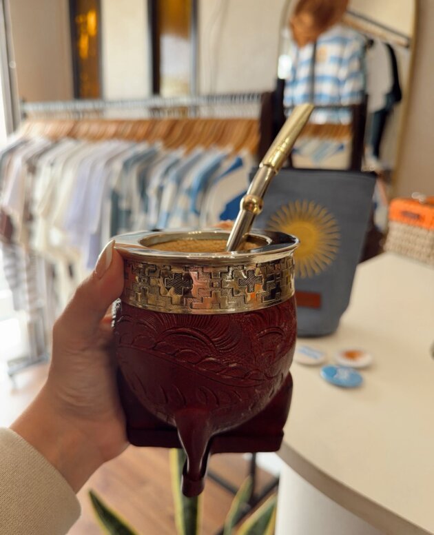 MATE IMPERIAL REPUJADO BORDO