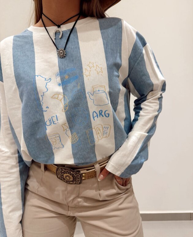 REMERA MANGA LARGA ICONOS