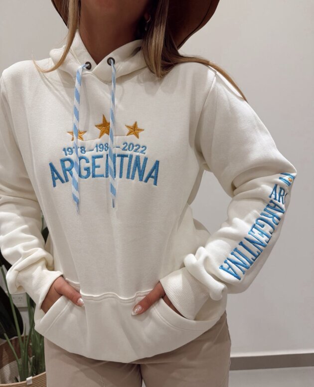 BUZO TRES ESTRELLAS FRISA