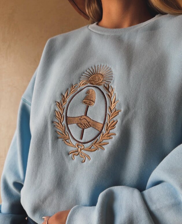 BUZO ESCUDO NACIONAL CELESTE