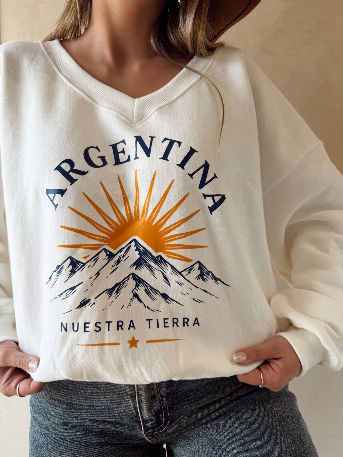 BUZO NUESTRA TIERRA LISO FRISA - Image 2
