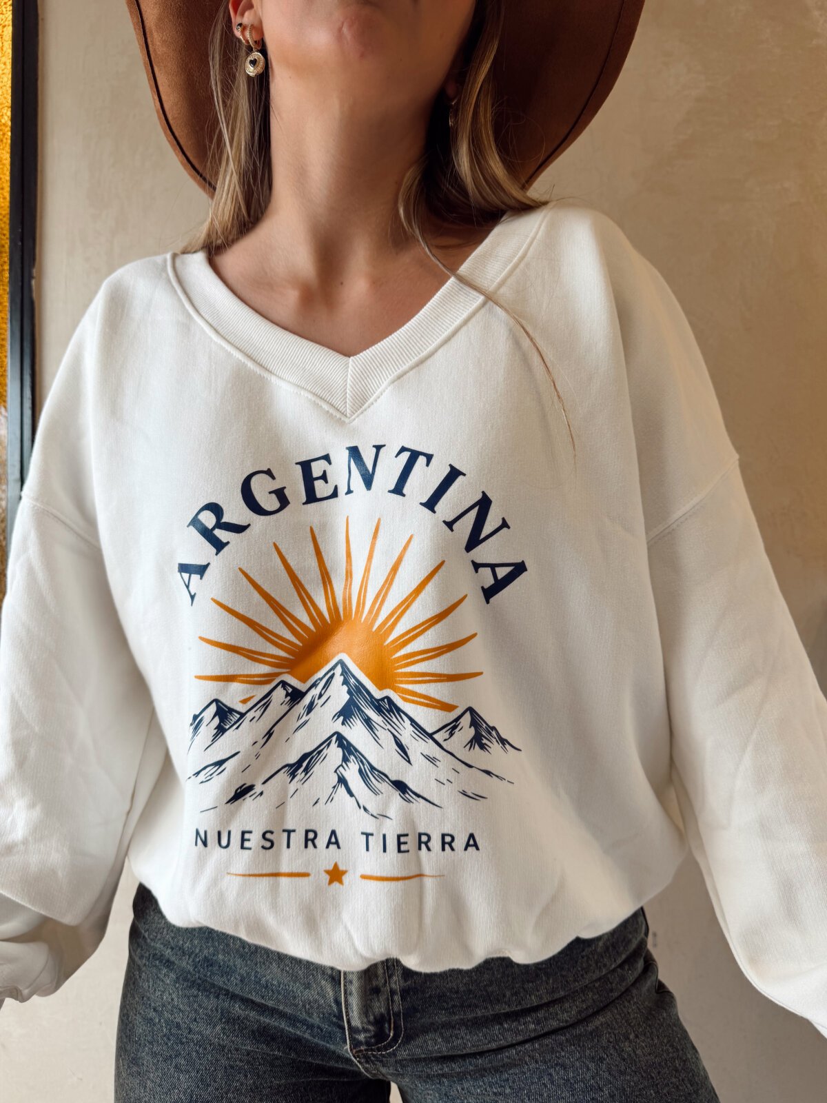 BUZO NUESTRA TIERRA LISO FRISA