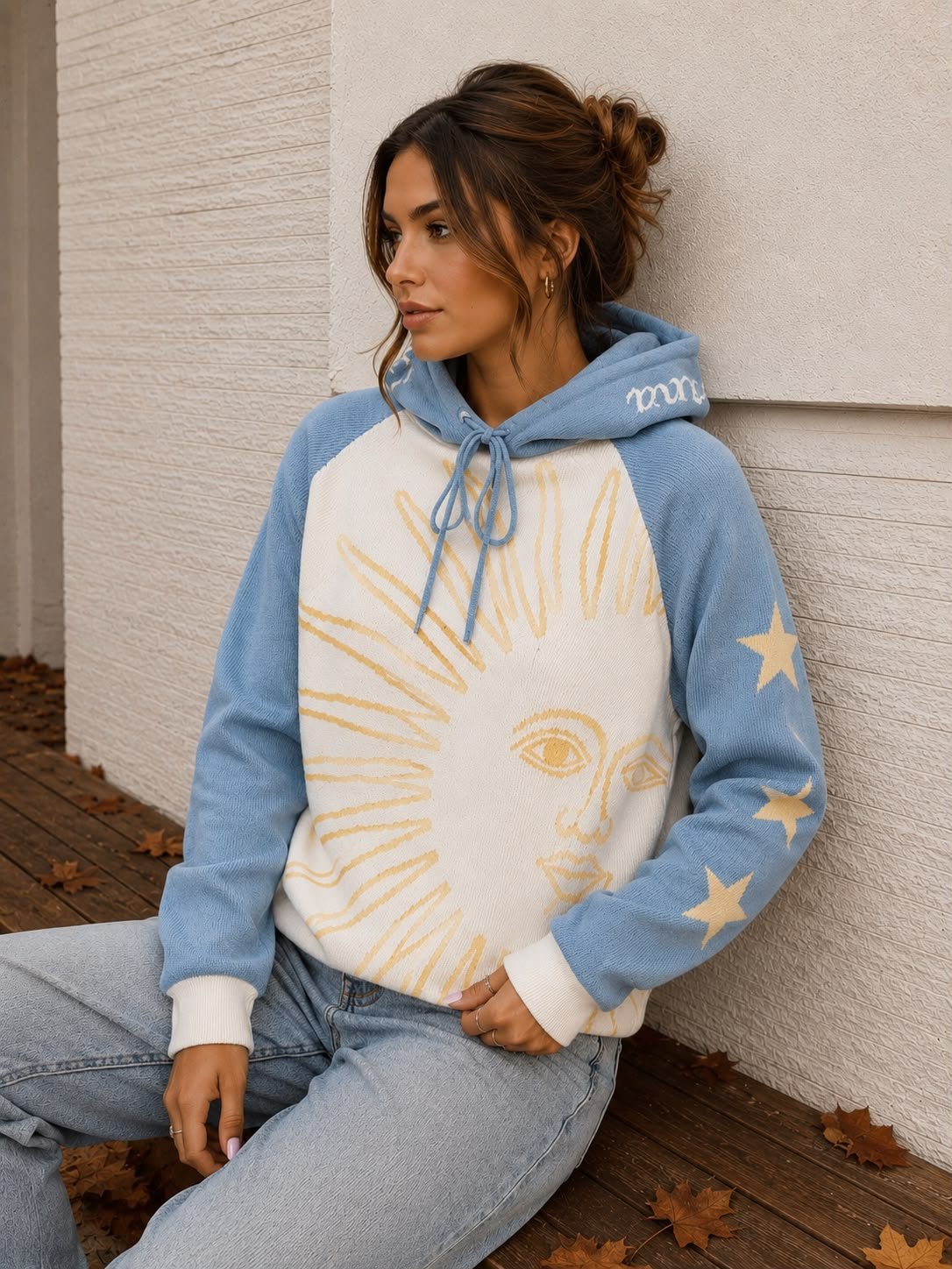 SWEATER SOL DE MAYO CON CAPUCHA - Image 2
