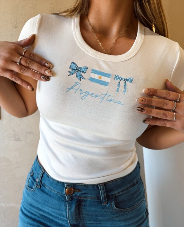 REMERA ARGENTINA MOÑOS