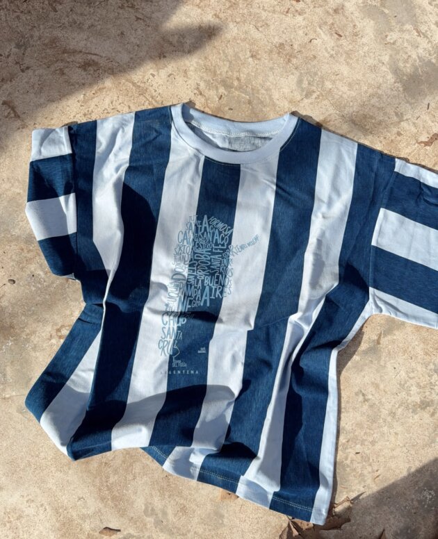 REMERA MAPA AZUL