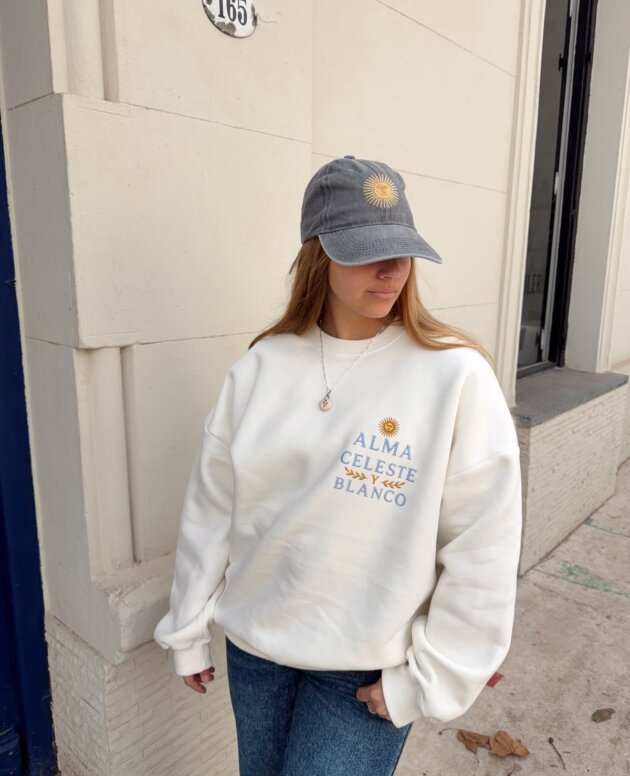 BUZO ALMA CELESTE Y BLANCO FRISA