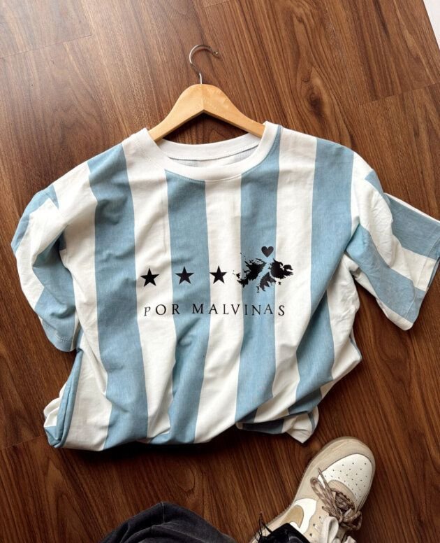 REMERA POR MALVINAS