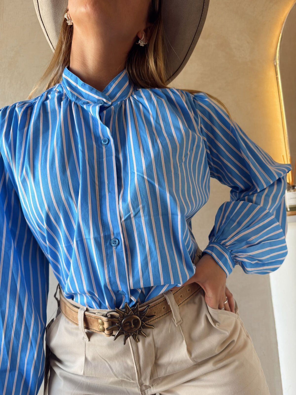 CAMISA RAYADA CUELLO MAO AZUL