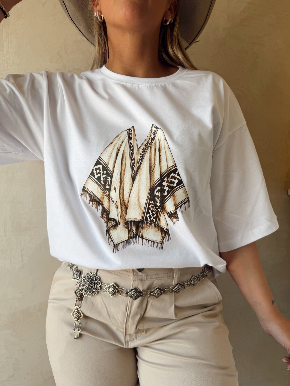 REMERA PONCHO - Image 2