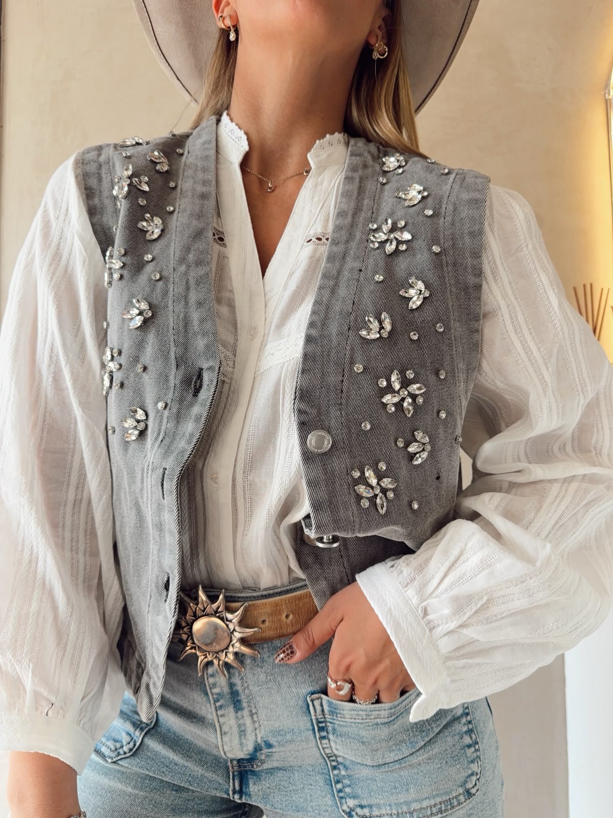 CHALECO DENIM CON PIEDRAS - Image 2